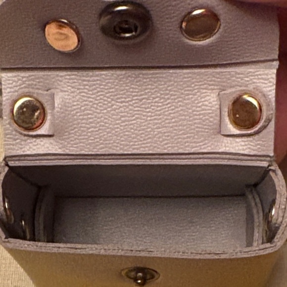 🌸🆕🌸Gray Mini Bag Keychain with Pink Pom Pom and Pink Flower Bag Charm - Picture 15 of 15